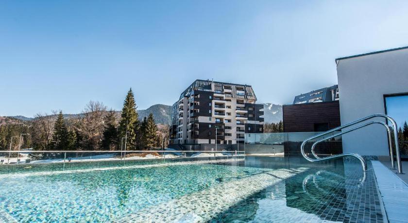 Silver Pine Apartment 포이아나브라소프 외부 사진
